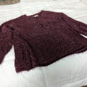 New V-neck winter sweater